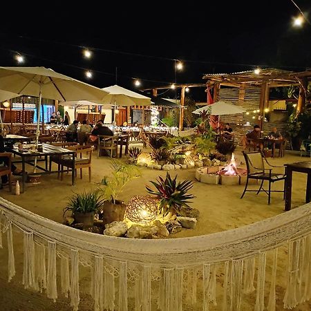 The All Inclusive Hostel - Food, Drinks And Transportation To The Beach And Cenotes 툴룸 외부 사진