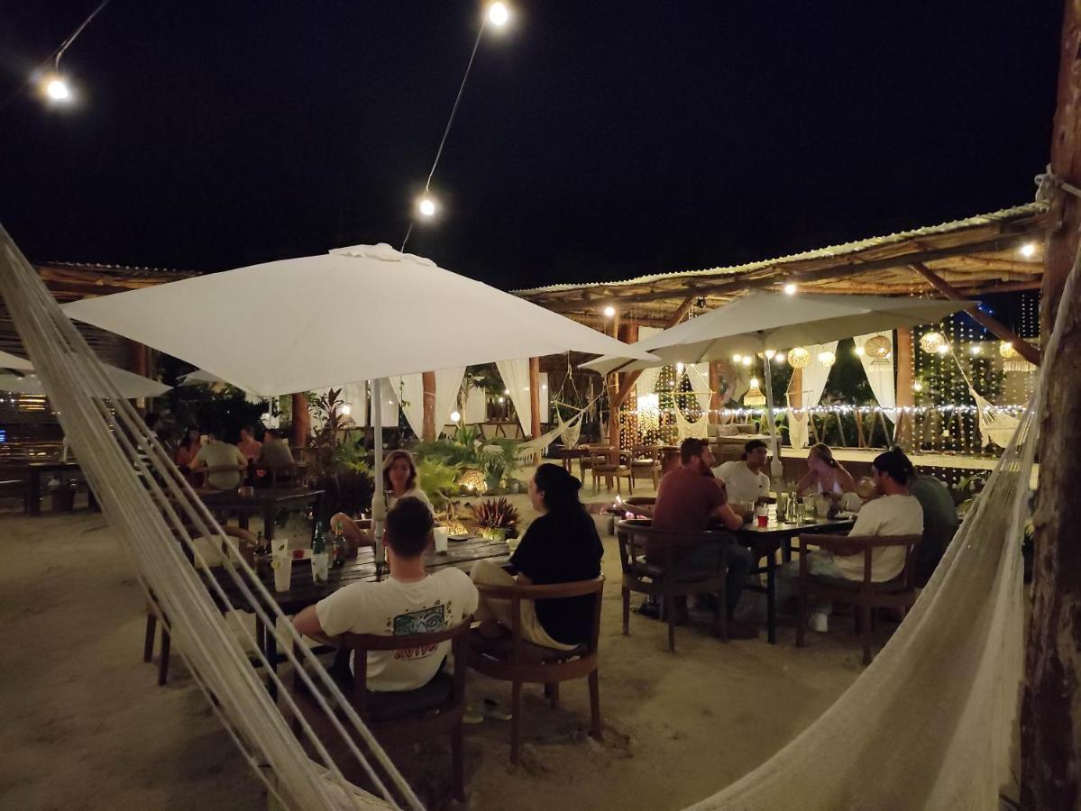 The All Inclusive Hostel - Food, Drinks And Transportation To The Beach And Cenotes 툴룸 외부 사진