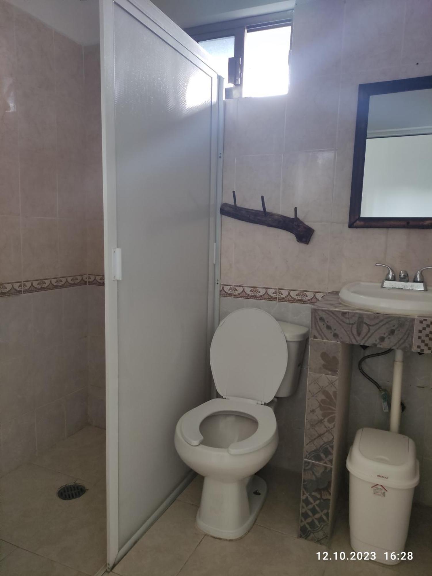The All Inclusive Hostel - Food, Drinks And Transportation To The Beach And Cenotes 툴룸 객실 사진