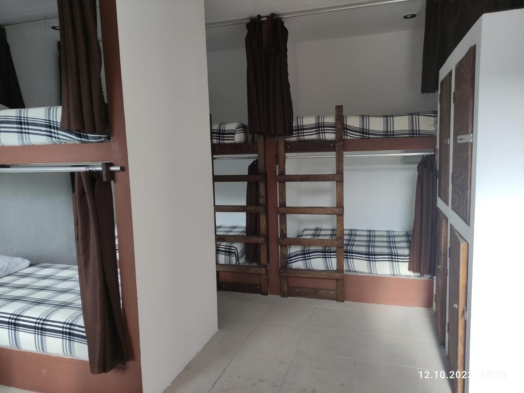 The All Inclusive Hostel - Food, Drinks And Transportation To The Beach And Cenotes 툴룸 객실 사진