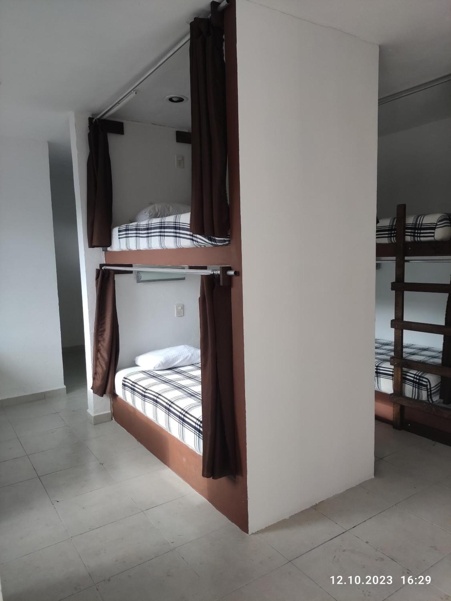 The All Inclusive Hostel - Food, Drinks And Transportation To The Beach And Cenotes 툴룸 외부 사진