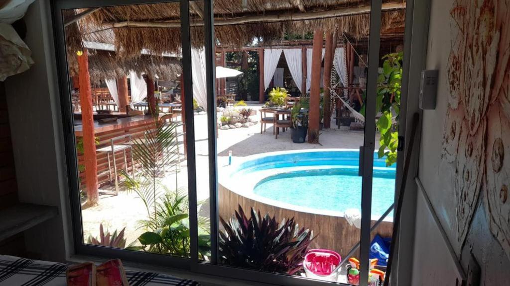 The All Inclusive Hostel - Food, Drinks And Transportation To The Beach And Cenotes 툴룸 외부 사진